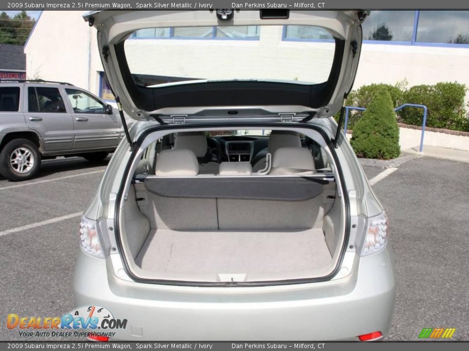 2009 Subaru Impreza 2.5i Premium Wagon Spark Silver Metallic / Ivory Photo #6