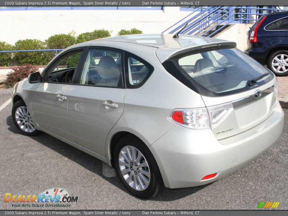 2009 Subaru Impreza 2.5i Premium Wagon Spark Silver Metallic / Ivory Photo #8