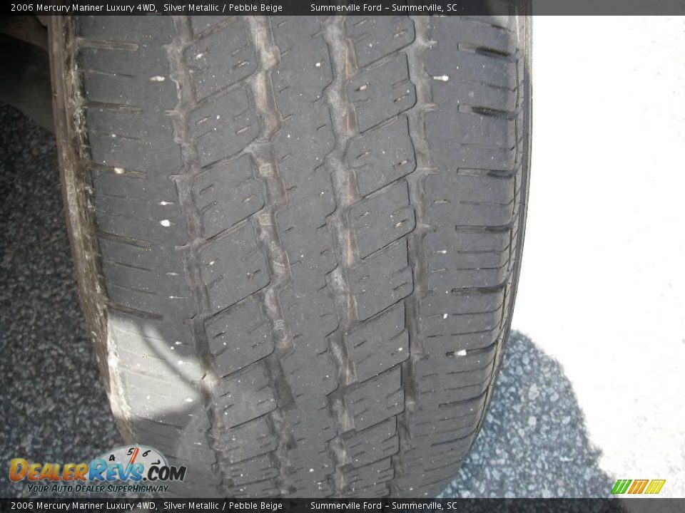 2006 Mercury Mariner Luxury 4WD Silver Metallic / Pebble Beige Photo #19