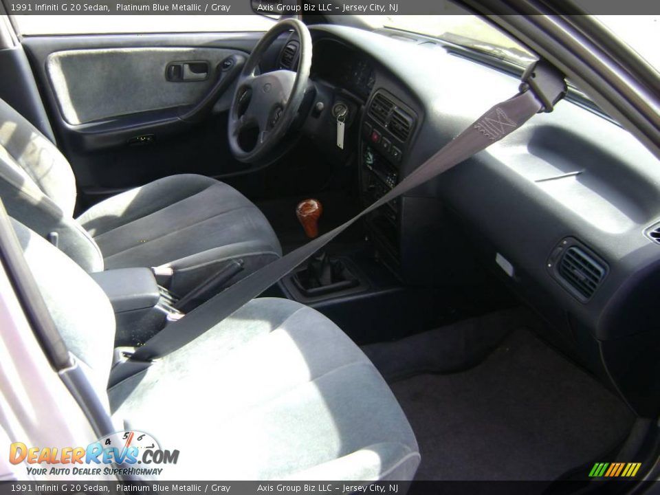 1991 Infiniti G 20 Sedan Platinum Blue Metallic / Gray Photo #9