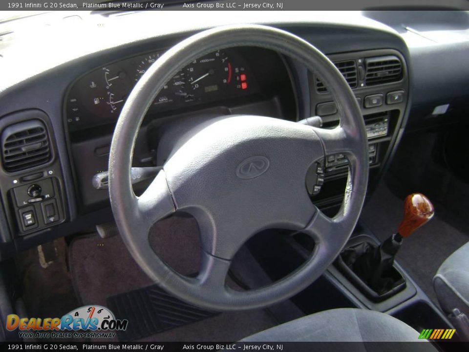 1991 Infiniti G 20 Sedan Platinum Blue Metallic / Gray Photo #11