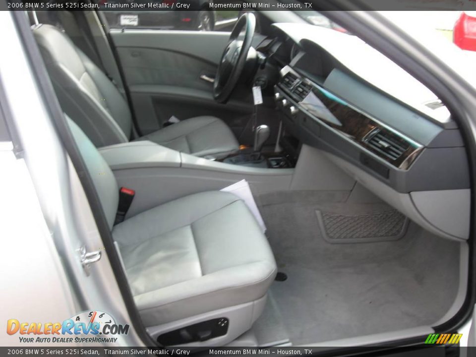 2006 BMW 5 Series 525i Sedan Titanium Silver Metallic / Grey Photo #9