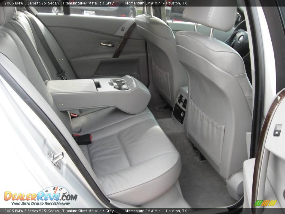 2006 BMW 5 Series 525i Sedan Titanium Silver Metallic / Grey Photo #10