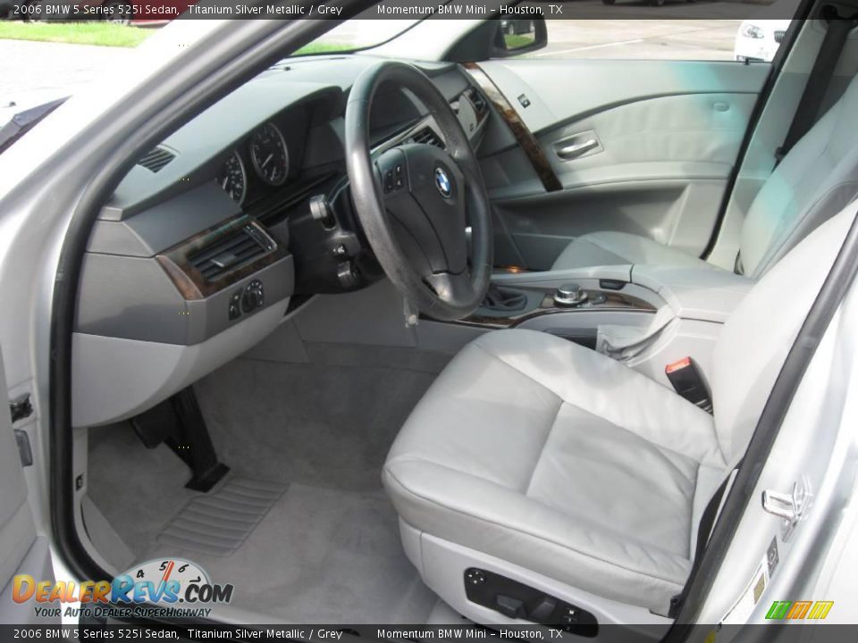 2006 BMW 5 Series 525i Sedan Titanium Silver Metallic / Grey Photo #13