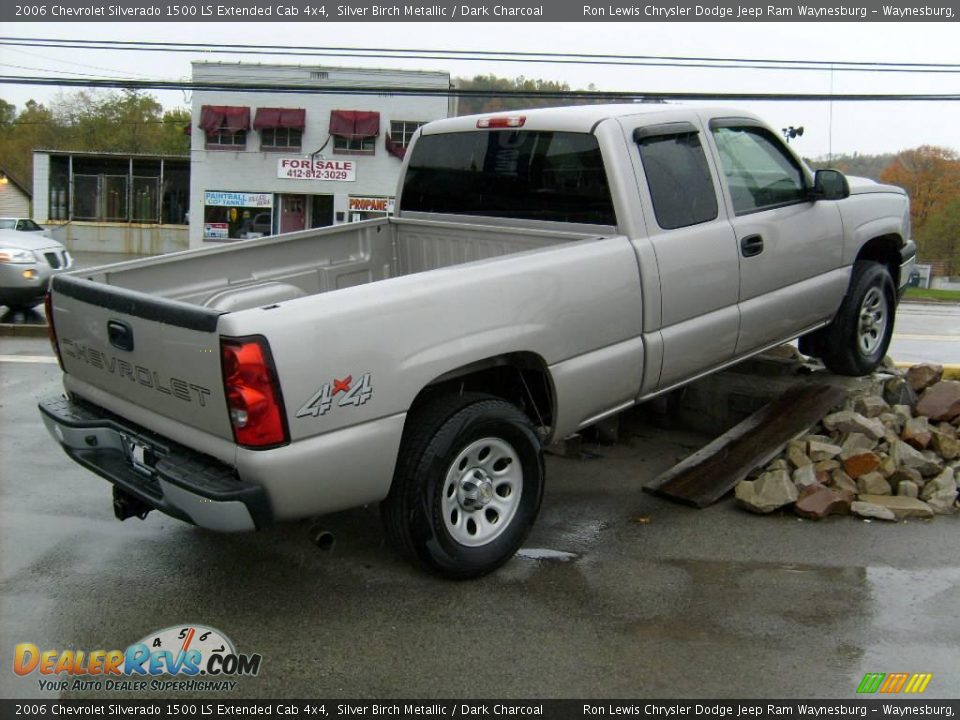 2006 Chevrolet Silverado 1500 LS Extended Cab 4x4 Silver Birch Metallic / Dark Charcoal Photo #5