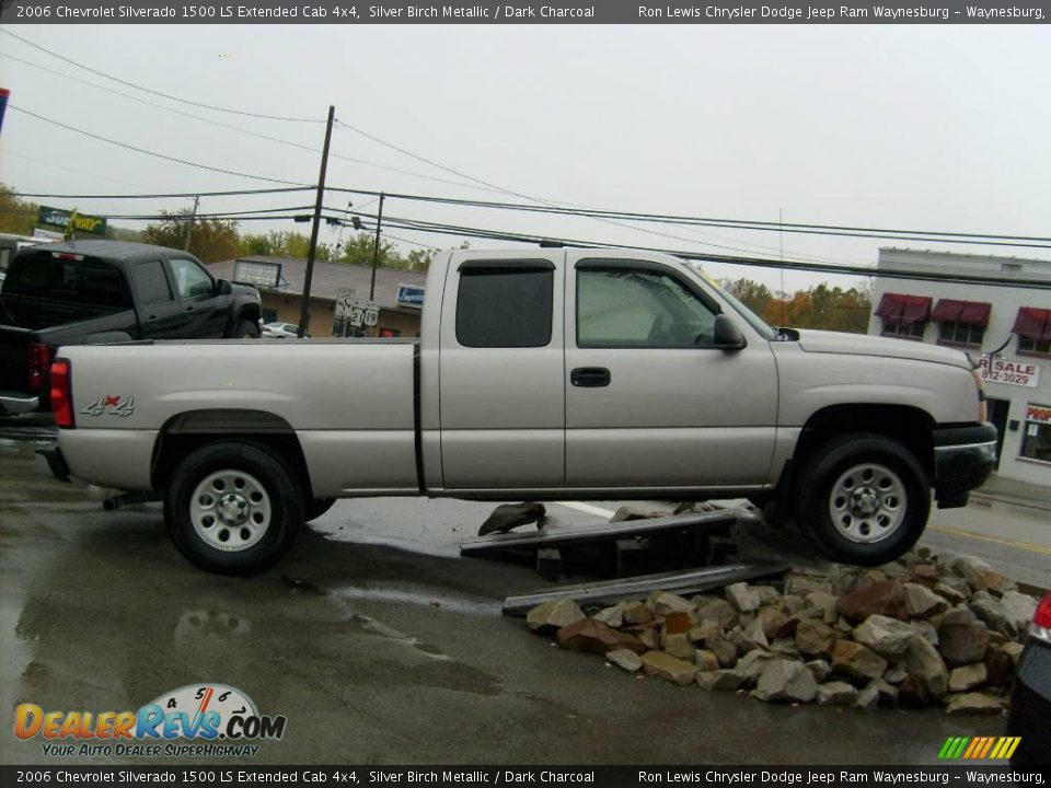 2006 Chevrolet Silverado 1500 LS Extended Cab 4x4 Silver Birch Metallic / Dark Charcoal Photo #6