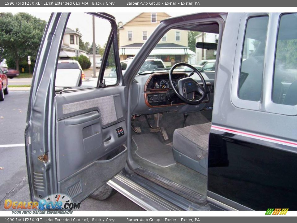 1990 Ford F250 XLT Lariat Extended Cab 4x4 Black / Grey Photo #11