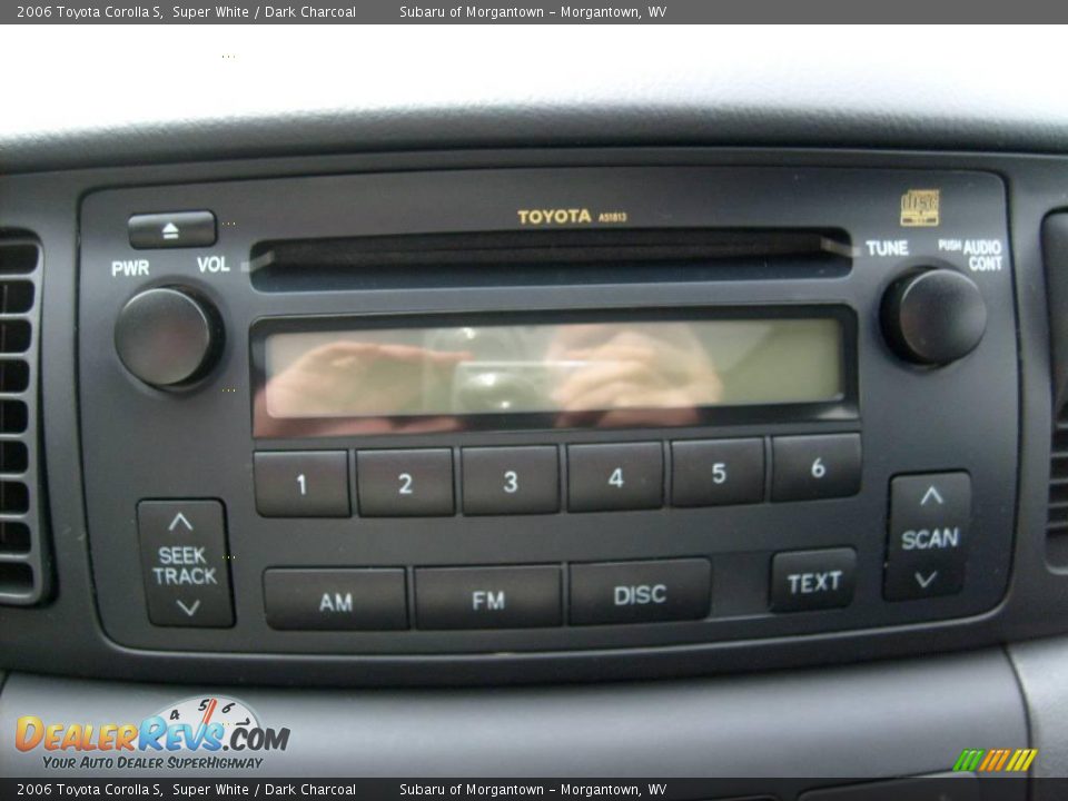 2006 Toyota Corolla S Super White / Dark Charcoal Photo #19