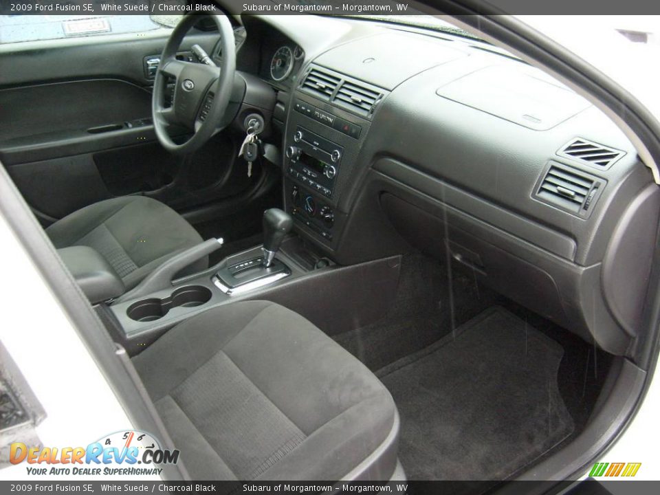 2009 Ford Fusion SE White Suede / Charcoal Black Photo #17