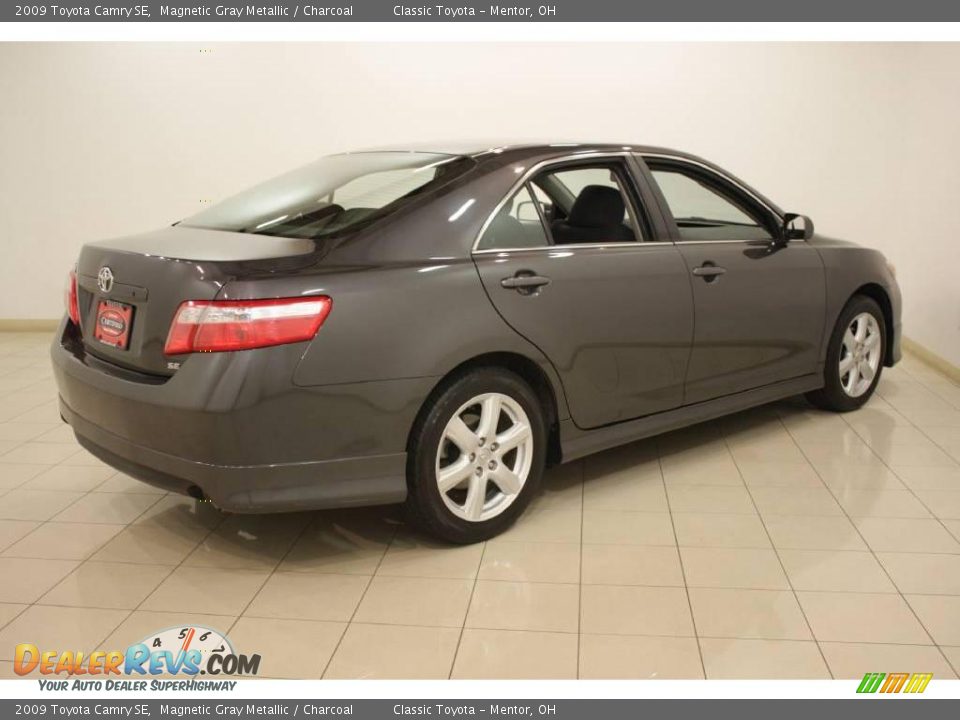 2009 Toyota Camry SE Magnetic Gray Metallic / Charcoal Photo #7