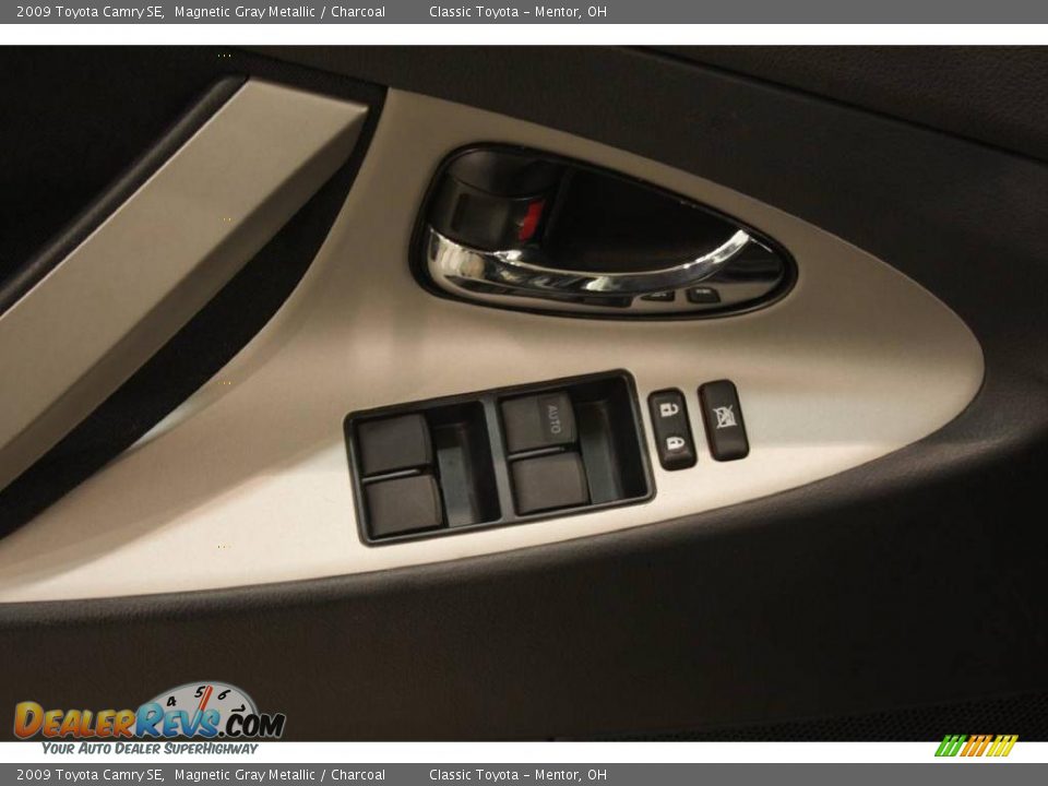 2009 Toyota Camry SE Magnetic Gray Metallic / Charcoal Photo #9