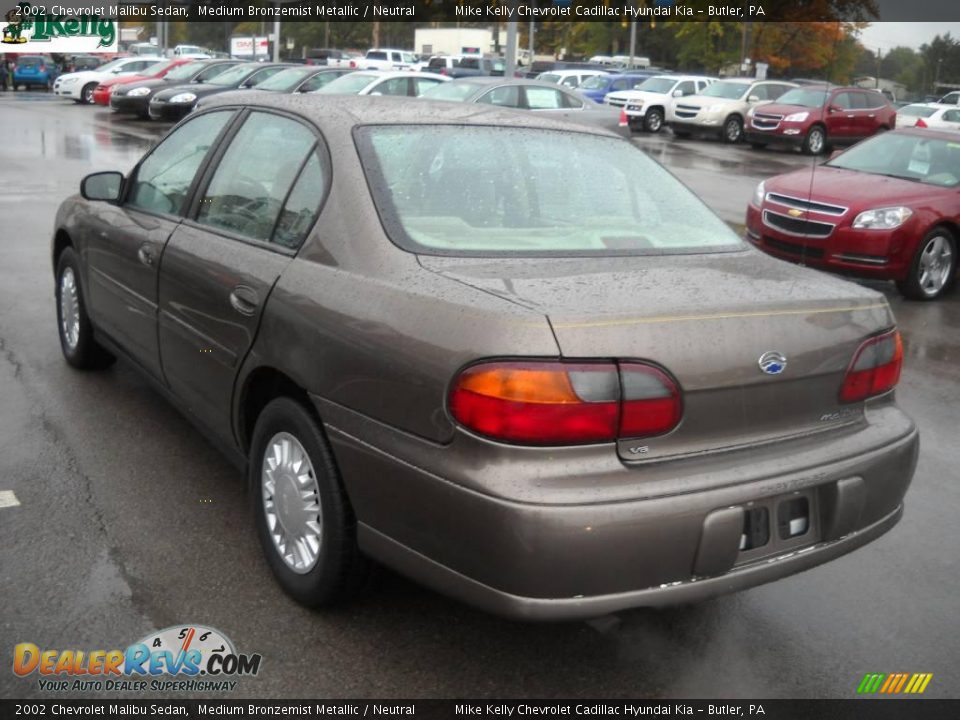 2002 Chevrolet Malibu Sedan Medium Bronzemist Metallic / Neutral Photo #5