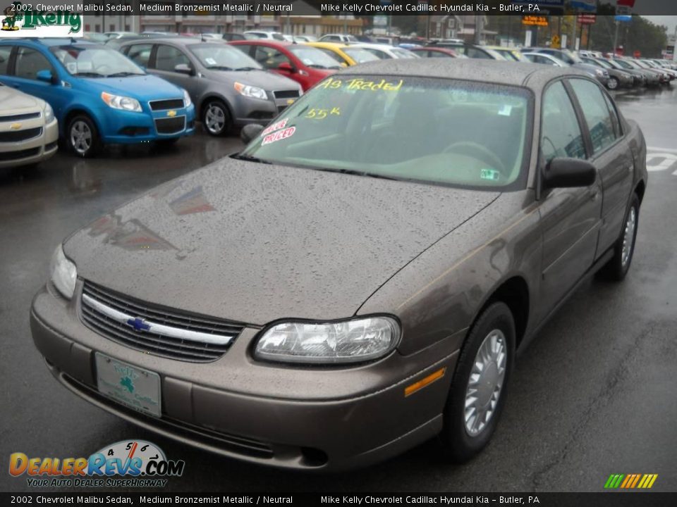 2002 Chevrolet Malibu Sedan Medium Bronzemist Metallic / Neutral Photo #15