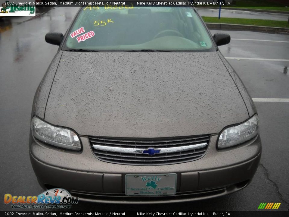 2002 Chevrolet Malibu Sedan Medium Bronzemist Metallic / Neutral Photo #16