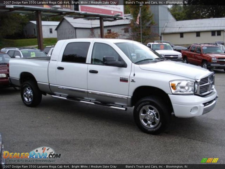 2007 Dodge Ram 3500 Laramie Mega Cab 4x4 Bright White / Medium Slate Gray Photo #1