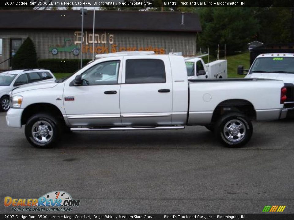 2007 Dodge Ram 3500 Laramie Mega Cab 4x4 Bright White / Medium Slate Gray Photo #5