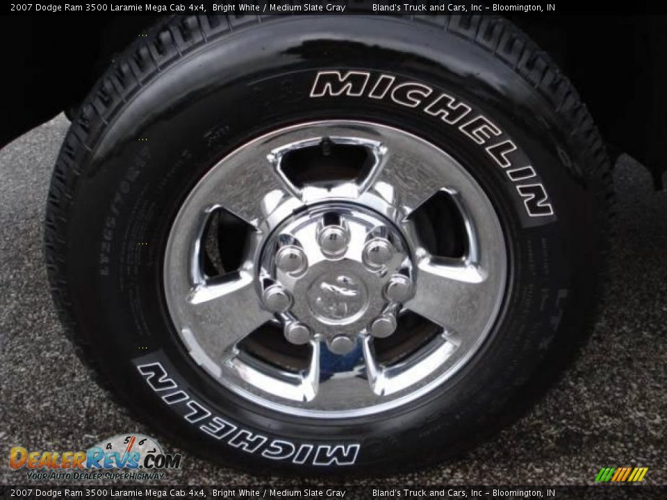 2007 Dodge Ram 3500 Laramie Mega Cab 4x4 Bright White / Medium Slate Gray Photo #9