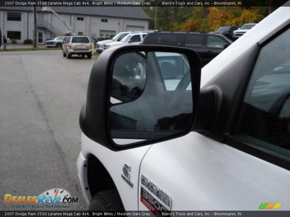 2007 Dodge Ram 3500 Laramie Mega Cab 4x4 Bright White / Medium Slate Gray Photo #13