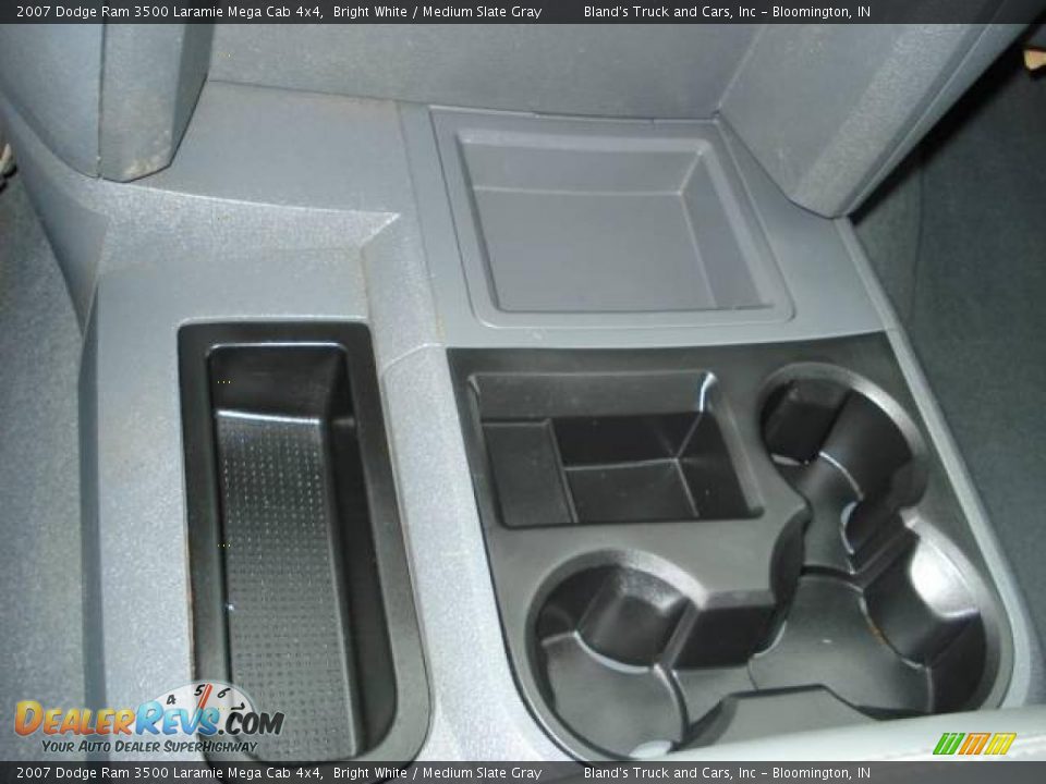 2007 Dodge Ram 3500 Laramie Mega Cab 4x4 Bright White / Medium Slate Gray Photo #25