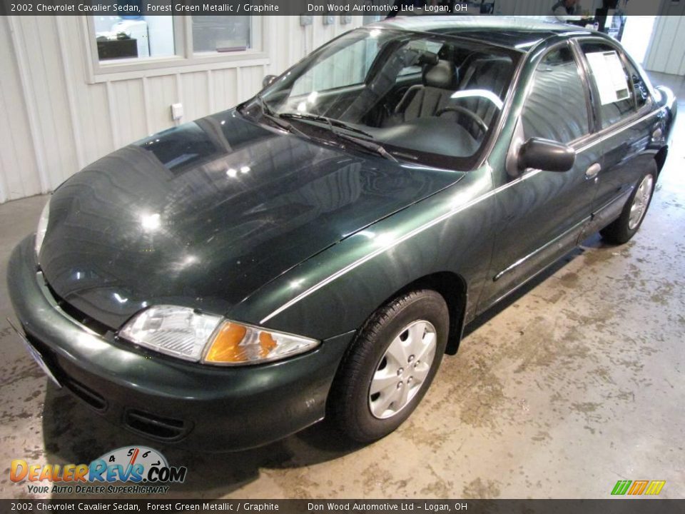 2002 Chevrolet Cavalier Sedan Forest Green Metallic / Graphite Photo #2