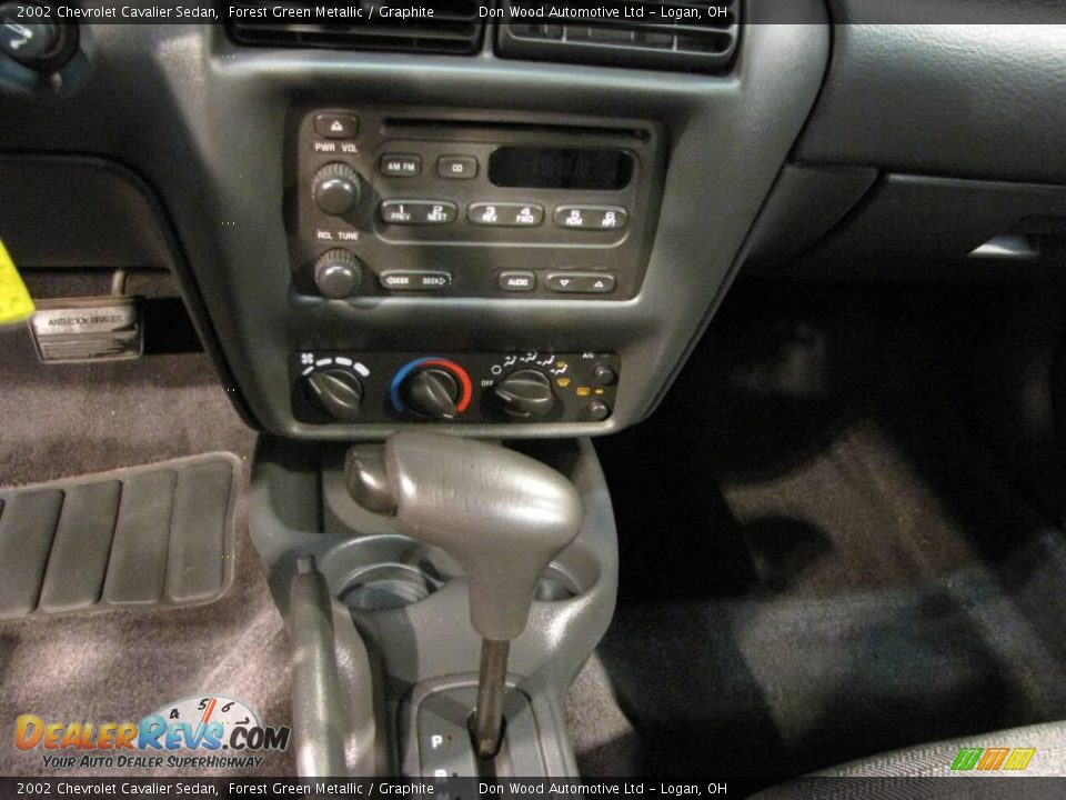 2002 Chevrolet Cavalier Sedan Forest Green Metallic / Graphite Photo #7