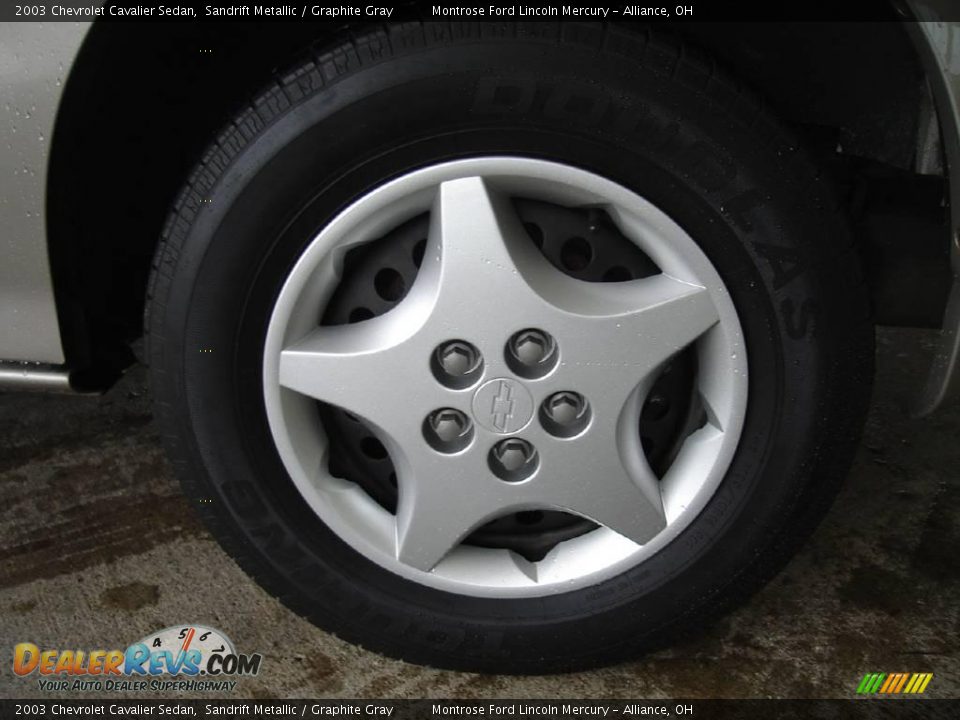 2003 Chevrolet Cavalier Sedan Sandrift Metallic / Graphite Gray Photo #11