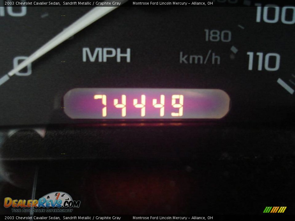 2003 Chevrolet Cavalier Sedan Sandrift Metallic / Graphite Gray Photo #22