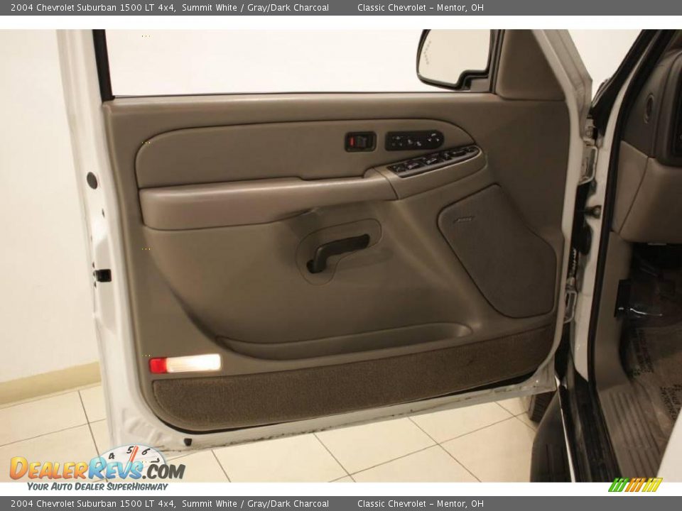 2004 Chevrolet Suburban 1500 LT 4x4 Summit White / Gray/Dark Charcoal Photo #8