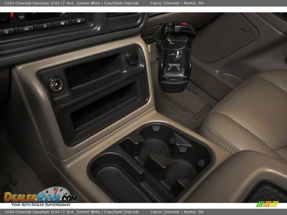 2004 Chevrolet Suburban 1500 LT 4x4 Summit White / Gray/Dark Charcoal Photo #13