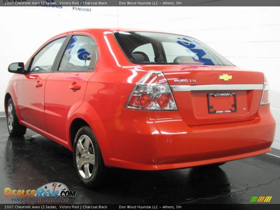 2007 Chevrolet Aveo LS Sedan Victory Red / Charcoal Black Photo #3