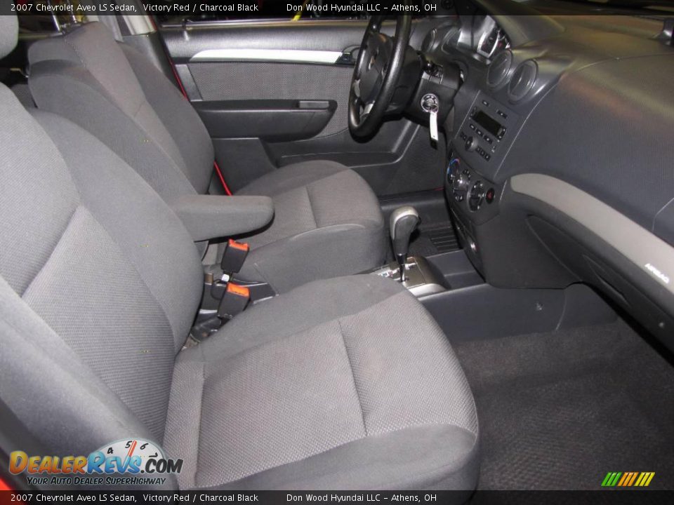 2007 Chevrolet Aveo LS Sedan Victory Red / Charcoal Black Photo #11