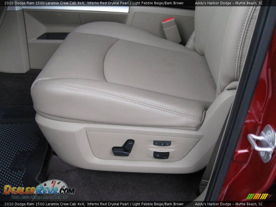 2010 Dodge Ram 1500 Laramie Crew Cab 4x4 Inferno Red Crystal Pearl / Light Pebble Beige/Bark Brown Photo #14