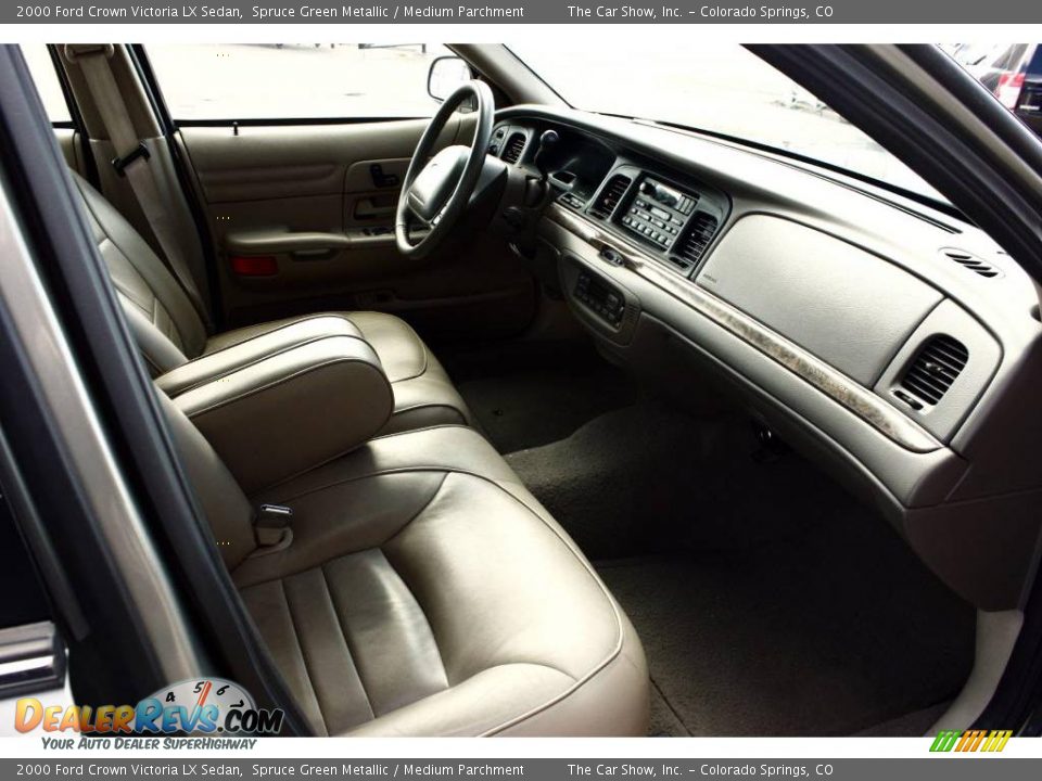 2000 Ford Crown Victoria LX Sedan Spruce Green Metallic / Medium Parchment Photo #10