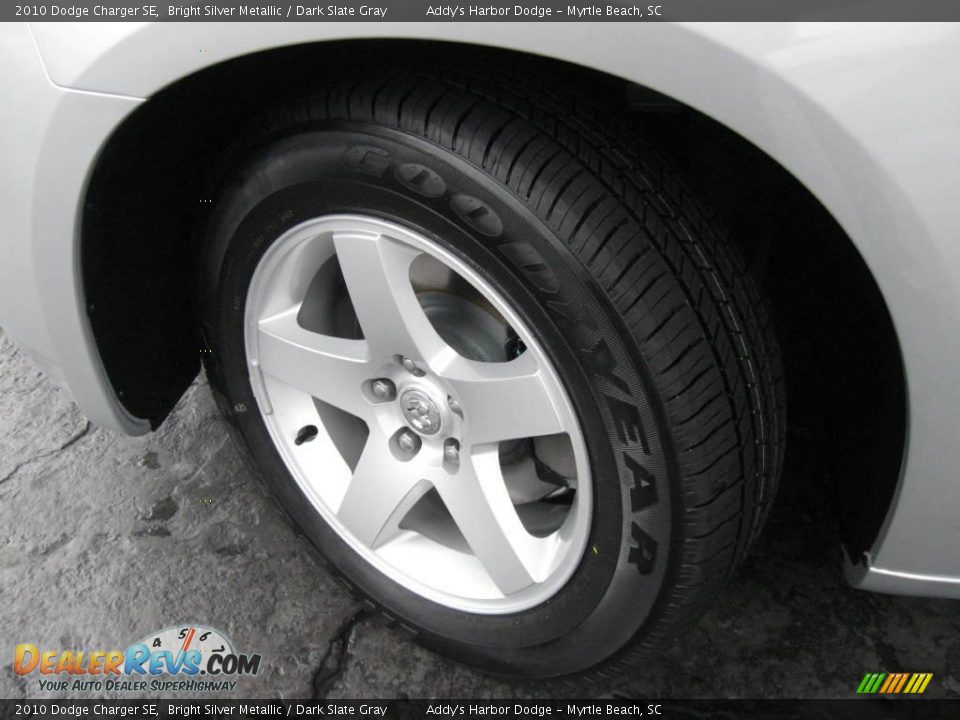 2010 Dodge Charger SE Bright Silver Metallic / Dark Slate Gray Photo #9
