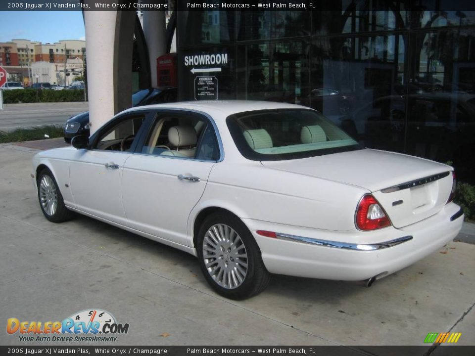 2006 Jaguar XJ Vanden Plas White Onyx / Champagne Photo #4