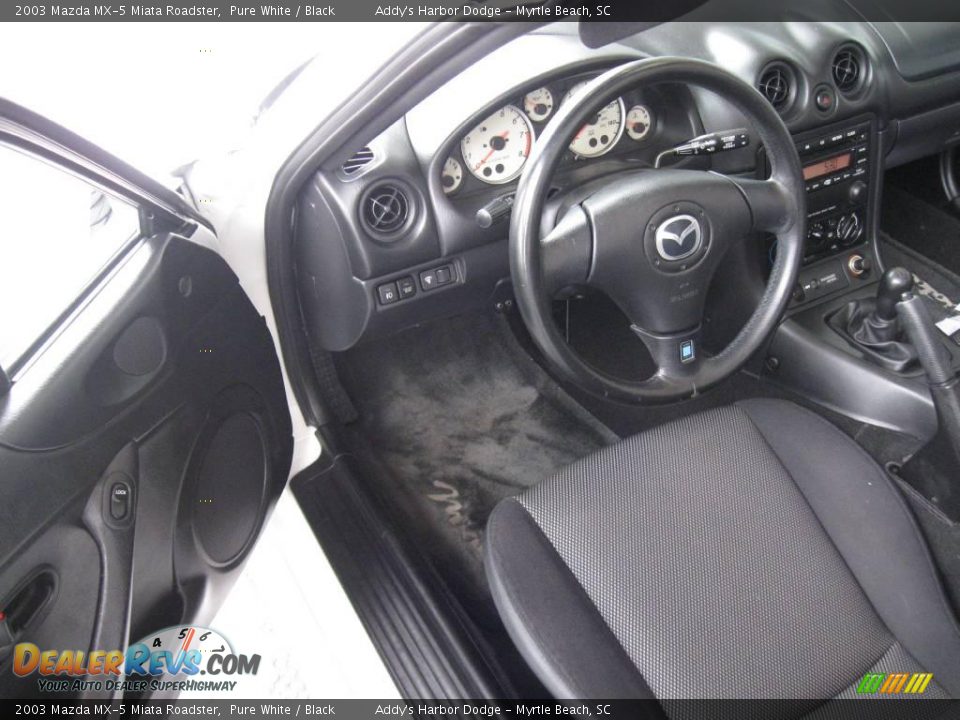 2003 Mazda MX-5 Miata Roadster Pure White / Black Photo #13