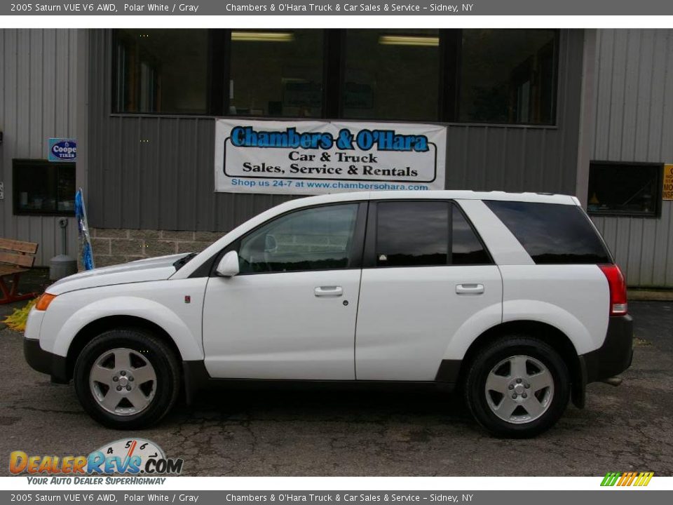 2005 Saturn VUE V6 AWD Polar White / Gray Photo #2