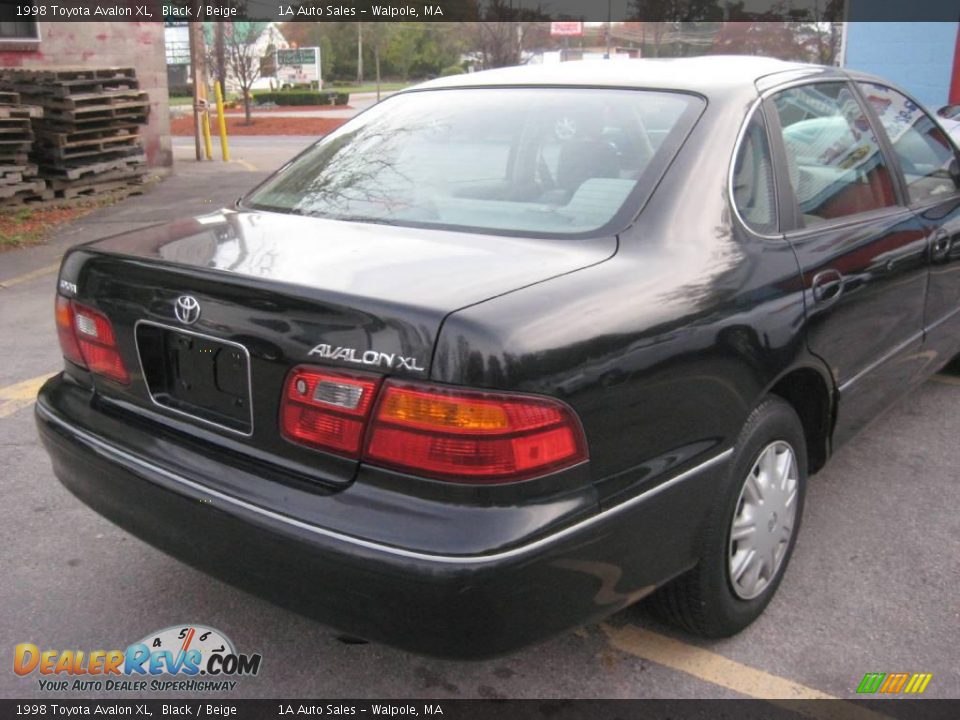 1998 Toyota Avalon XL Black / Beige Photo #15