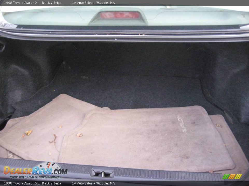 1998 Toyota Avalon XL Black / Beige Photo #21
