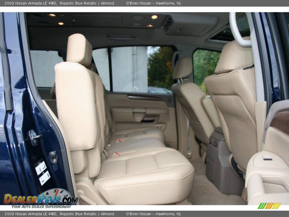 2009 Nissan Armada LE 4WD Majestic Blue Metallic / Almond Photo #21