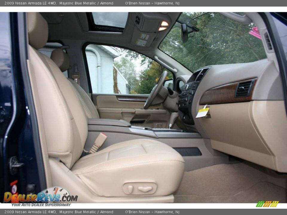 2009 Nissan Armada LE 4WD Majestic Blue Metallic / Almond Photo #26