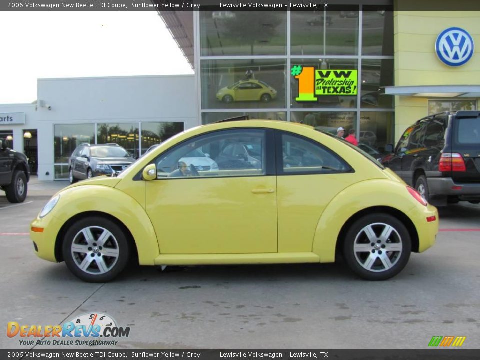 2006 Volkswagen New Beetle TDI Coupe Sunflower Yellow / Grey Photo #2