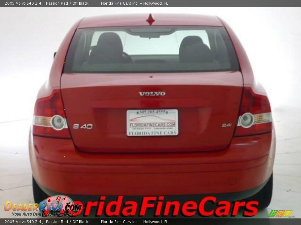 2005 Volvo S40 2.4i Passion Red / Off Black Photo #6