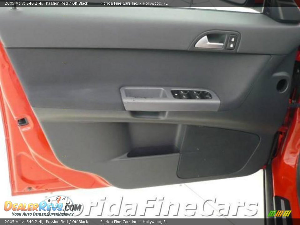 2005 Volvo S40 2.4i Passion Red / Off Black Photo #11