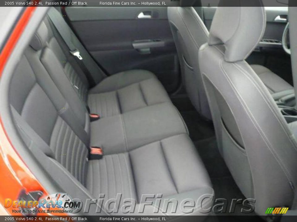 2005 Volvo S40 2.4i Passion Red / Off Black Photo #14