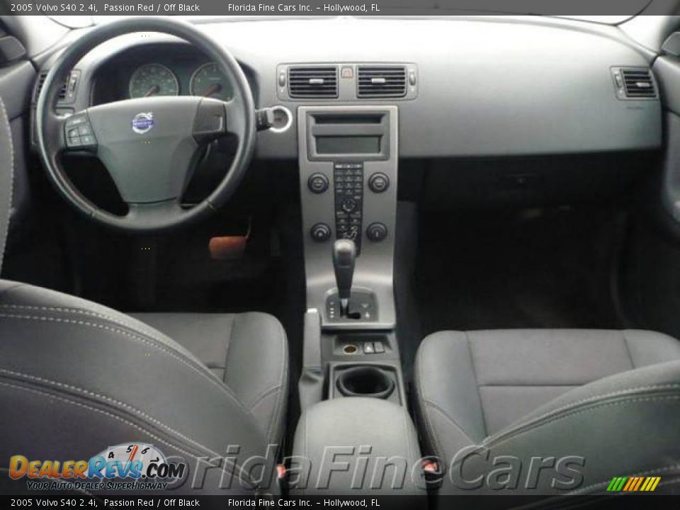2005 Volvo S40 2.4i Passion Red / Off Black Photo #16