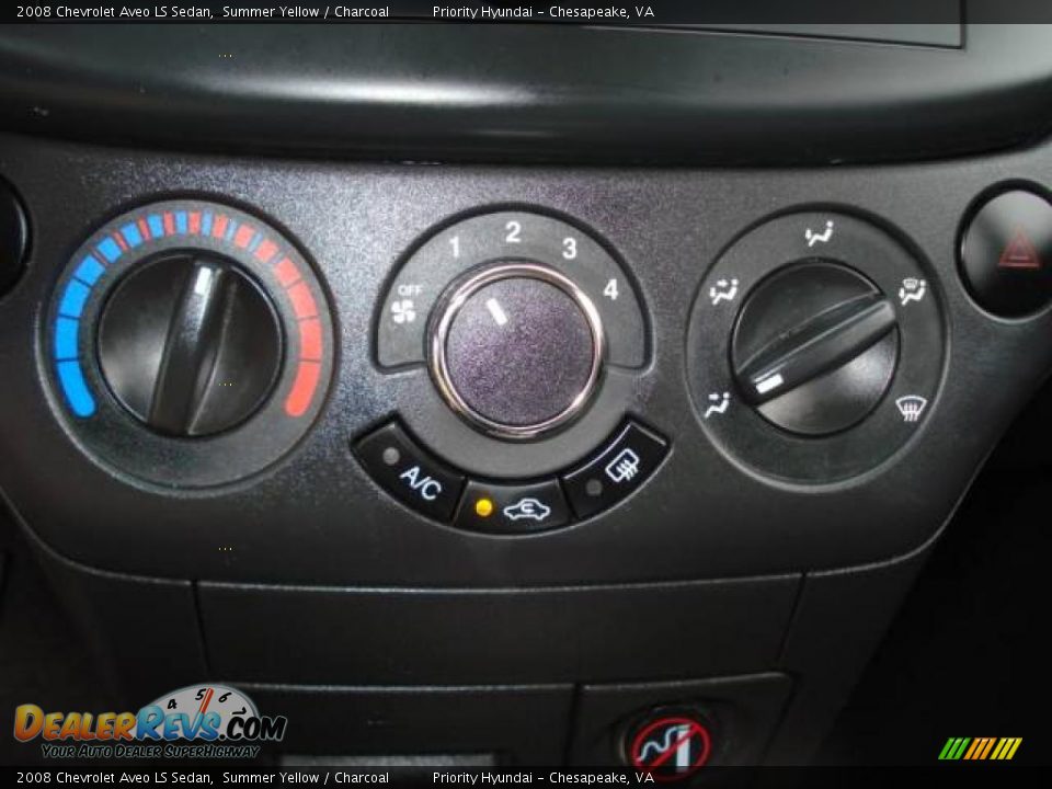 2008 Chevrolet Aveo LS Sedan Summer Yellow / Charcoal Photo #15