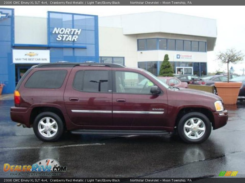 2006 GMC Envoy XL SLT 4x4 Cranberry Red Metallic / Light Tan/Ebony Black Photo #2