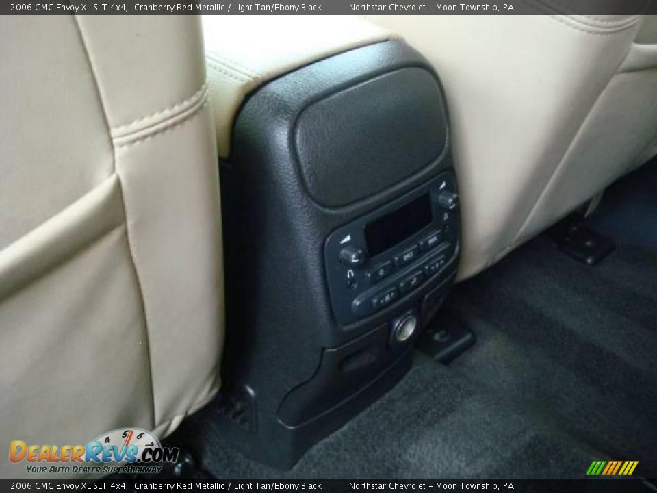 2006 GMC Envoy XL SLT 4x4 Cranberry Red Metallic / Light Tan/Ebony Black Photo #13