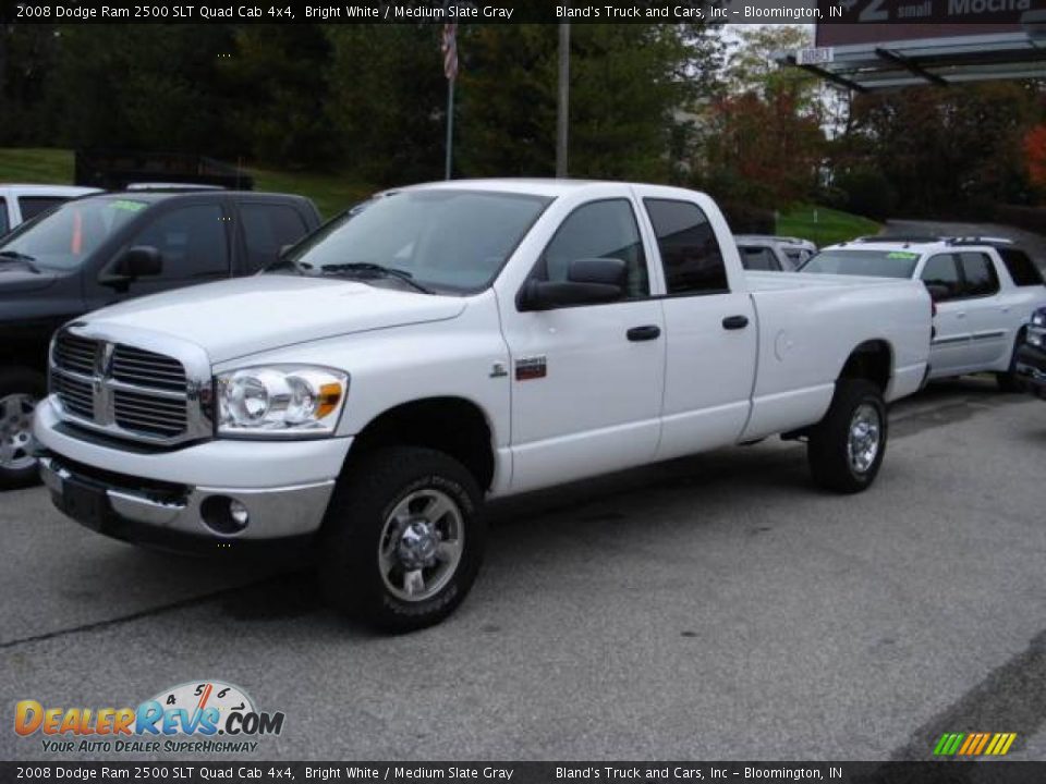 2008 Dodge Ram 2500 SLT Quad Cab 4x4 Bright White / Medium Slate Gray Photo #2